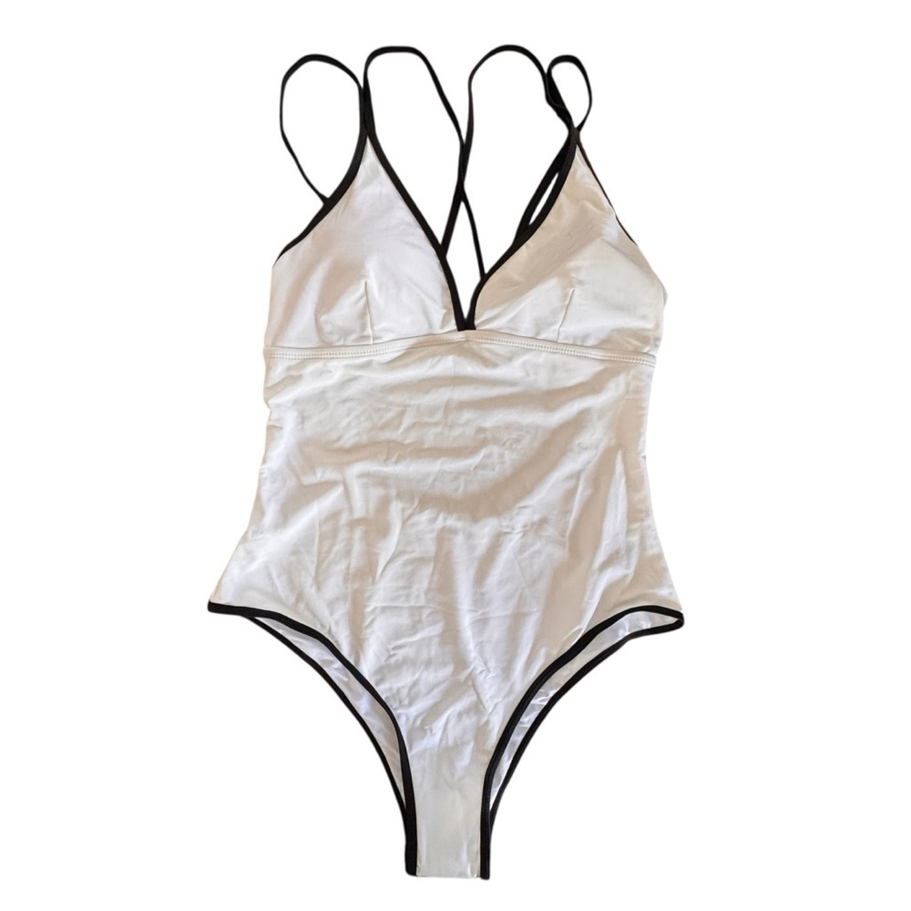 NWT Cupshe Women’s One Piece Swimsuit Size XL White